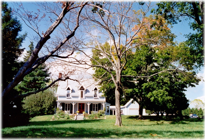 Concord Mansion, New England America.jpg
